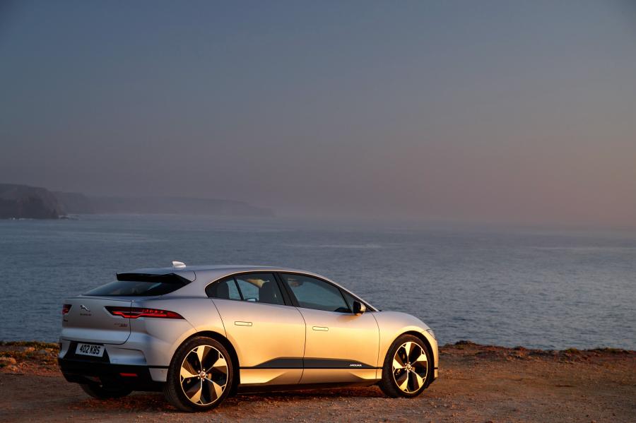  Jaguar I-Pace EV400 AWD S 2018 года  (WW) (фото 22 из 40)